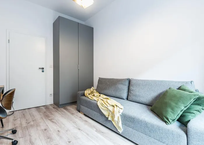 Rent Like Home - Walonska 15