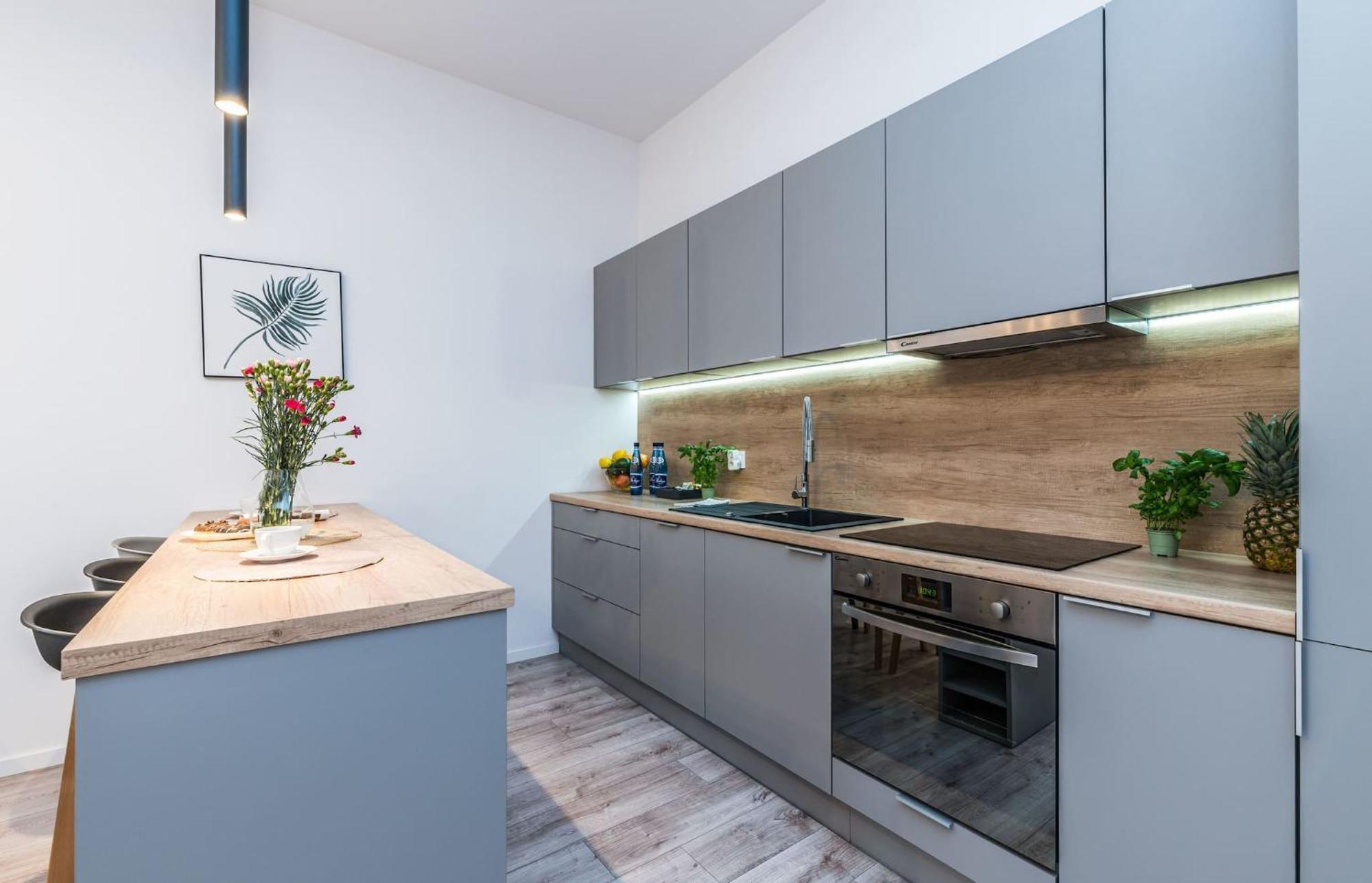 Rent Like - Walonska 15 *